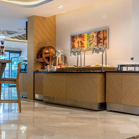 Sealife Lounge - Adult Only